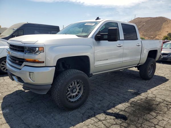 2017 CHEVROLET SILVERADO LT
