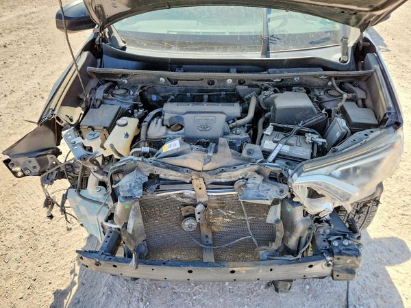 2017 TOYOTA RAV4 LE — Engine bay
