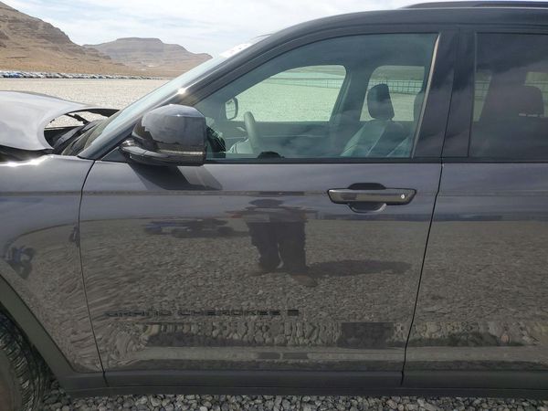 2025 JEEP GRAND CHEROKEE