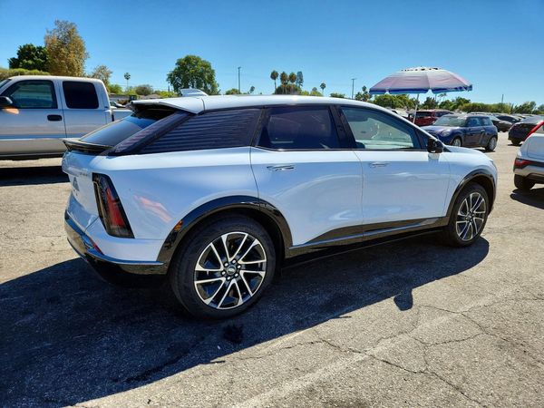 2026 CADILLAC OPTIQ