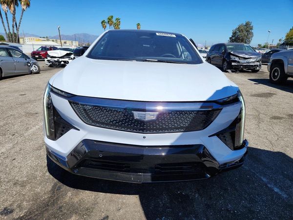 2026 CADILLAC OPTIQ