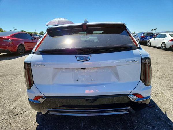 2026 CADILLAC OPTIQ