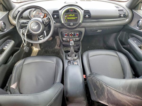2017 MINI COOPER