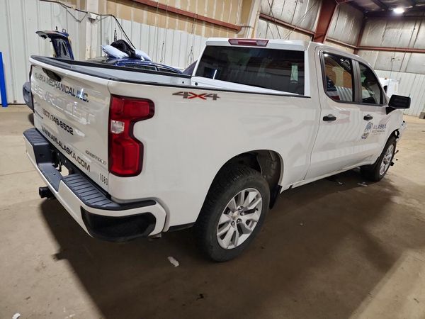 2022 CHEVROLET SILVERADO Custom