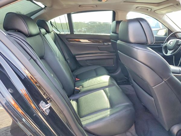 2012 BMW ALPINA B7 750i/Alpina B7