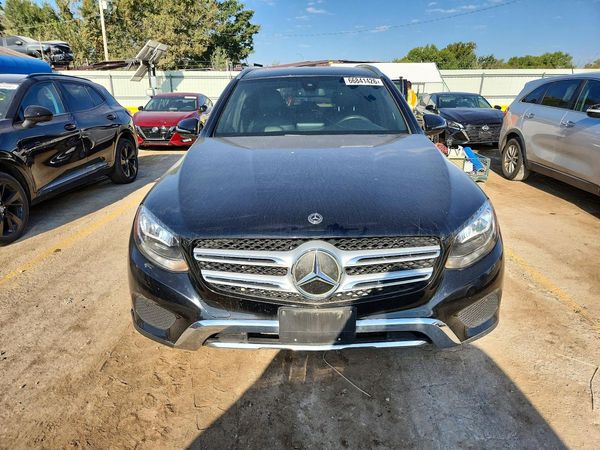 2017 MERCEDES-BENZ GLC GLC300 Base-4M