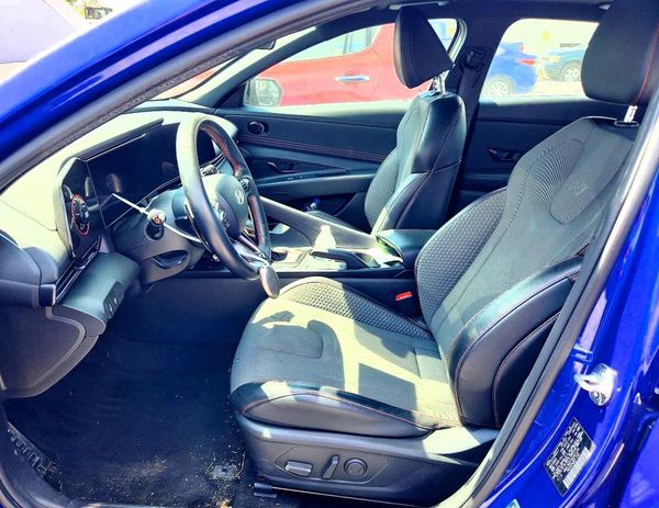 2024 HYUNDAI ELANTRA