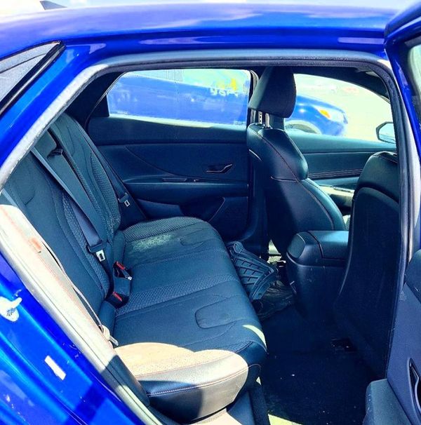2024 HYUNDAI ELANTRA