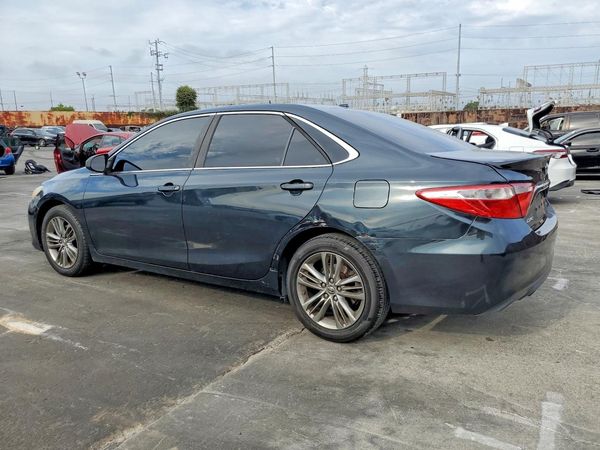 2016 TOYOTA CAMRY