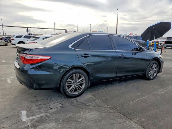 2016 TOYOTA CAMRY