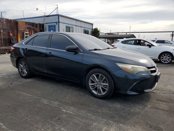 2016 TOYOTA CAMRY
