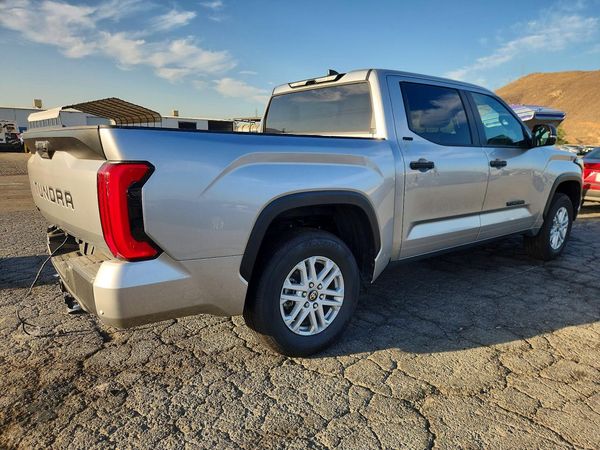2025 TOYOTA TUNDRA