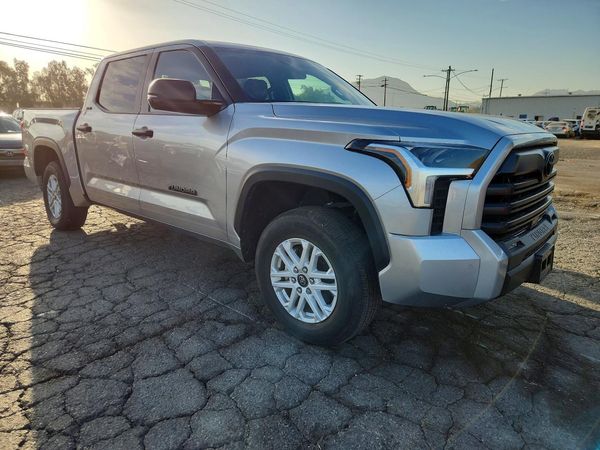 2025 TOYOTA TUNDRA