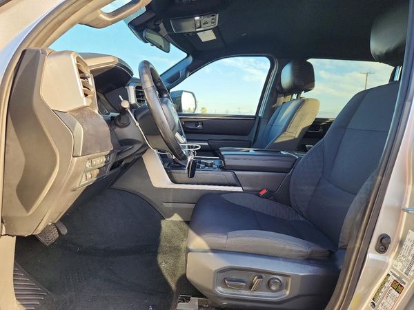 2025 TOYOTA TUNDRA