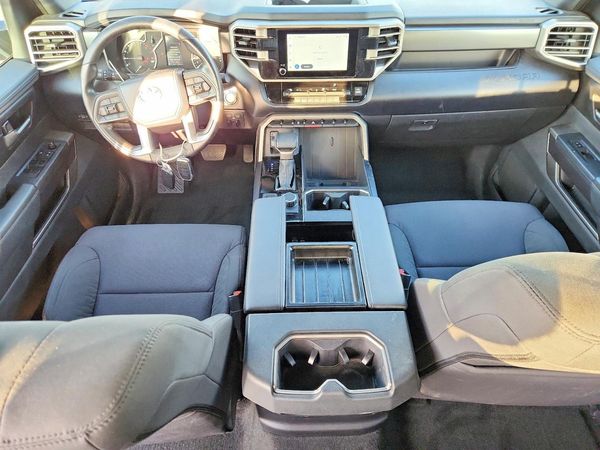 2025 TOYOTA TUNDRA