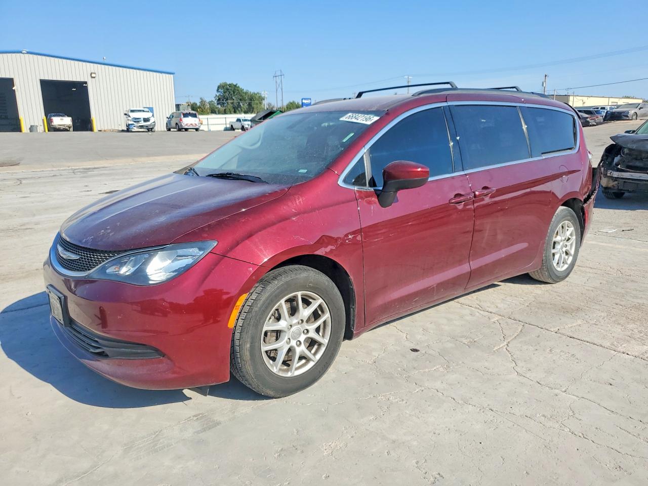2020 CHRYSLER VOYAGER