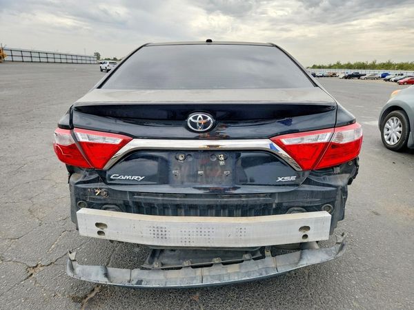 2015 TOYOTA CAMRY