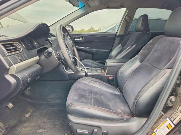 2015 TOYOTA CAMRY