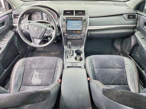 2015 TOYOTA CAMRY