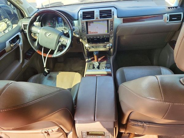 2017 LEXUS GX 460