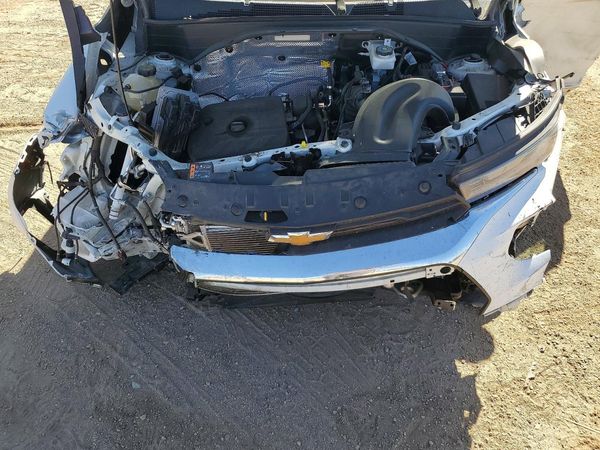 2023 CHEVROLET TRAILBLAZE LT — Engine bay