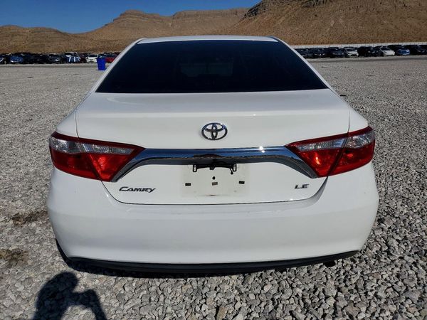 2016 TOYOTA CAMRY