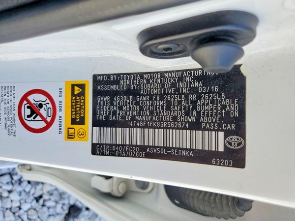 2016 TOYOTA CAMRY