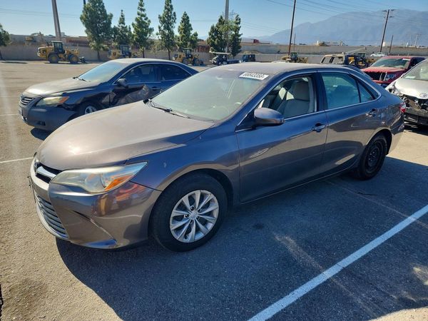 2015 TOYOTA CAMRY