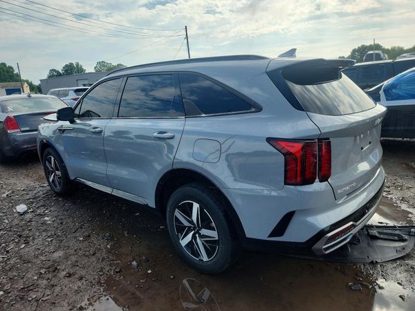2023 KIA SORENTO