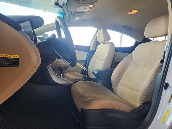 2013 HYUNDAI ELANTRA