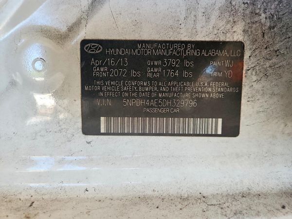 2013 HYUNDAI ELANTRA
