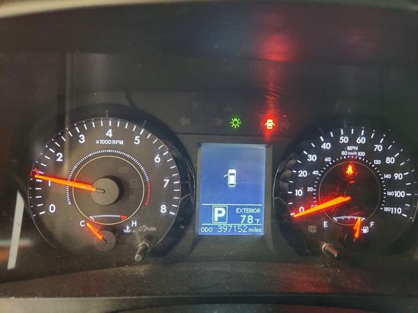 2017 TOYOTA SIENNA LE