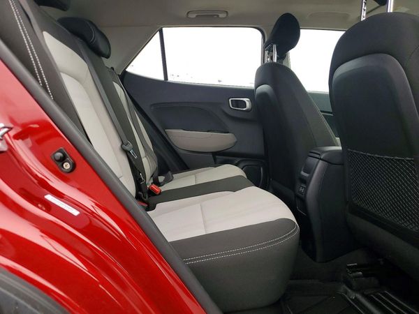2024 HYUNDAI VENUE SEL / Limited
