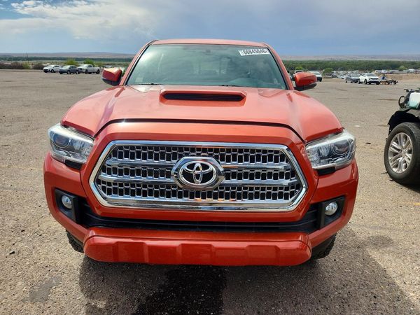 2016 TOYOTA TACOMA