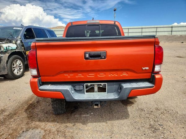 2016 TOYOTA TACOMA