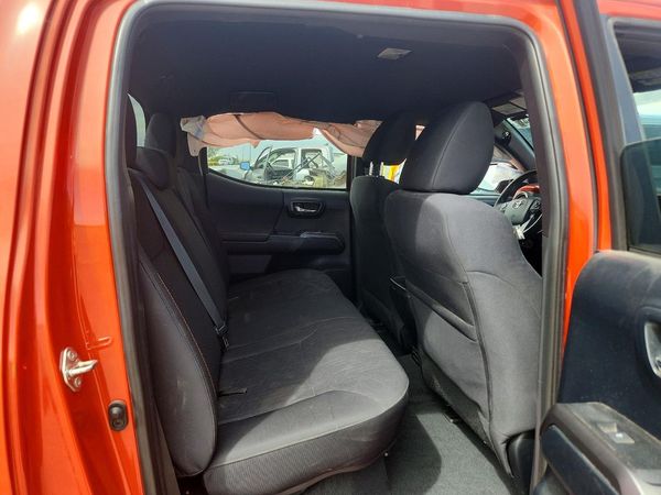 2016 TOYOTA TACOMA