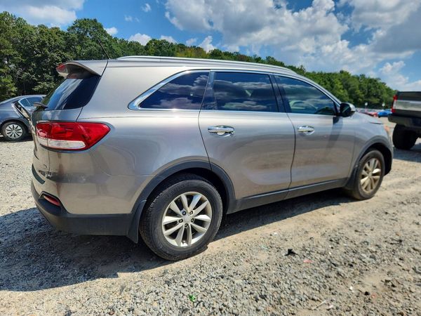2017 KIA SORENTO