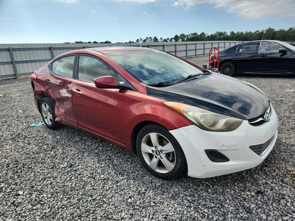 2013 HYUNDAI ELANTRA