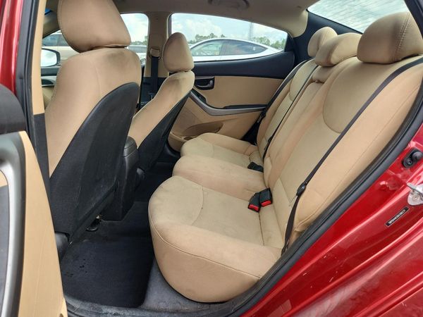 2013 HYUNDAI ELANTRA