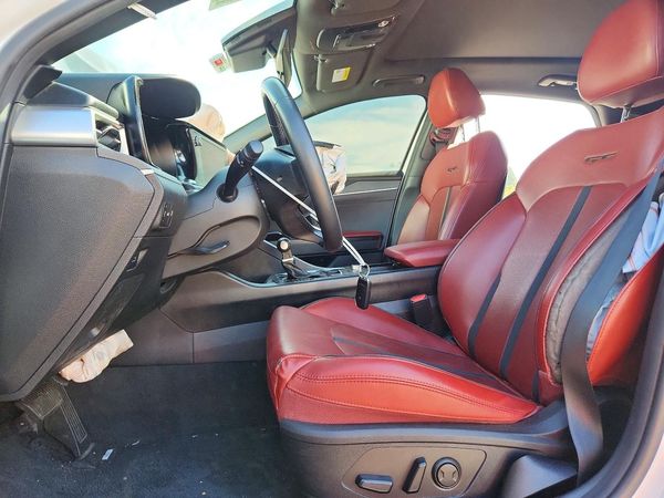 2022 KIA K5