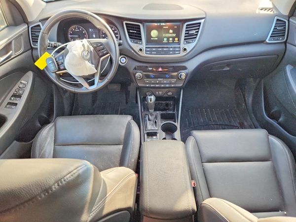 2017 HYUNDAI TUCSON