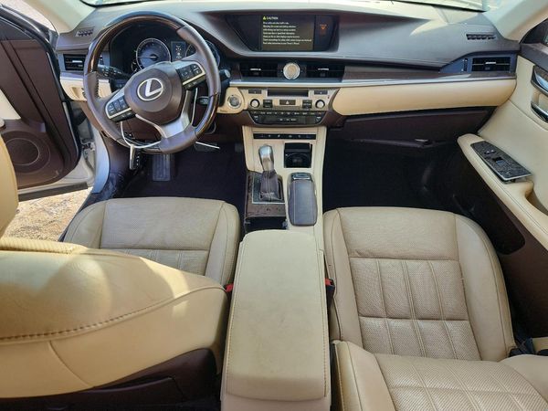 2017 LEXUS ES 350