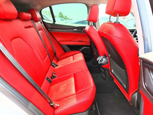 2020 ALFA ROMEO STELVIO