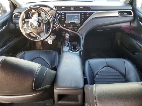 2018 TOYOTA CAMRY