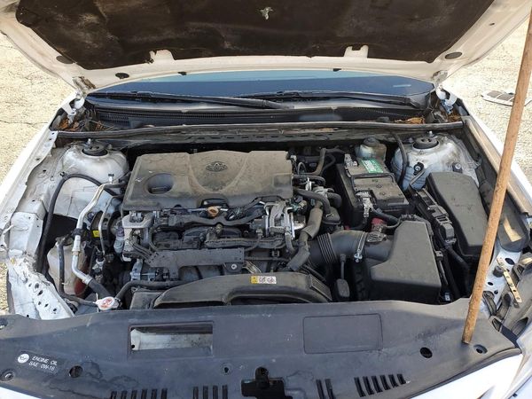 2018 TOYOTA CAMRY