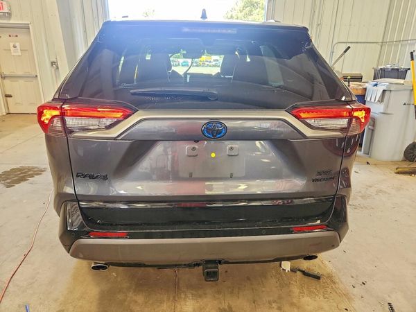 2021 TOYOTA RAV4 XSE HV