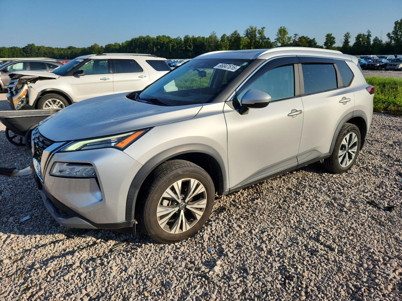 2023 NISSAN ROGUE SV — Front 3/4