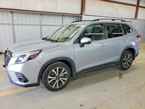 2022 SUBARU FORESTER