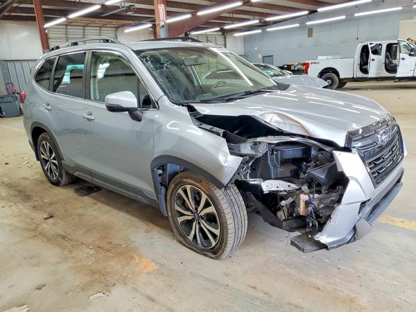 2022 SUBARU FORESTER
