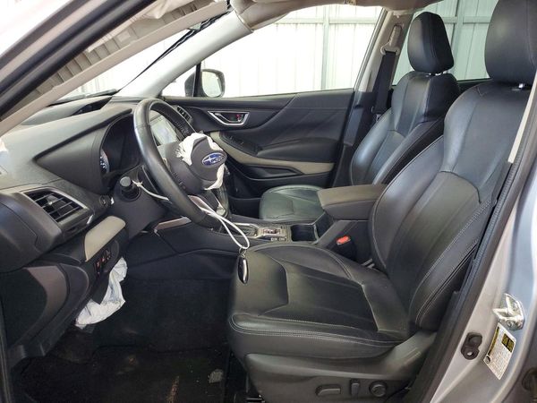 2022 SUBARU FORESTER